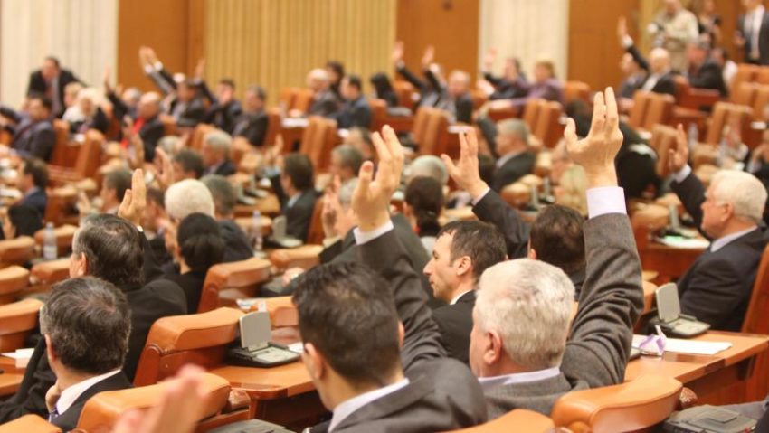 Proiectul de lege privind pensiile parlamentare ar putea fi discutat săptămâna viitoare Proiectul de lege privind pensiile parlamentare ar putea fi discutat săptămâna viitoare