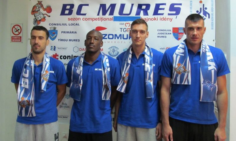 BC Mureş şi-a prezentat noile achiziţii din această vară BC Mureş şi-a prezentat noile achiziţii din această vară