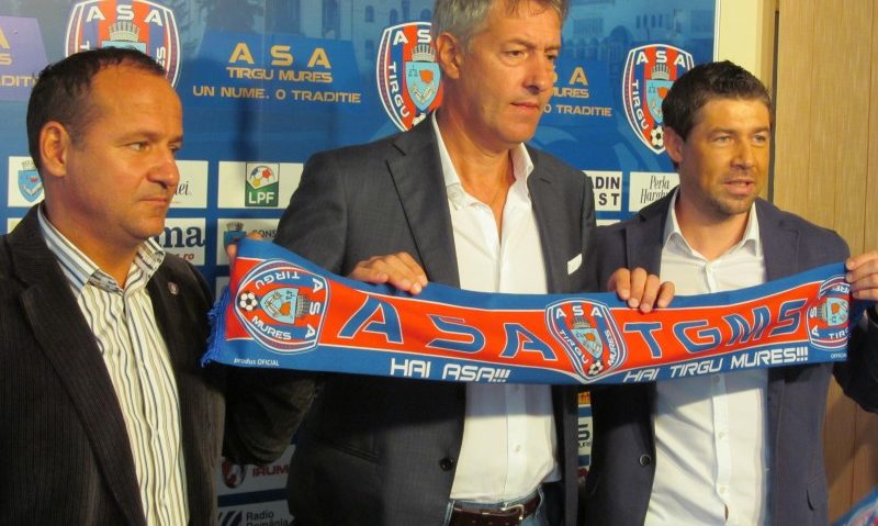 Cristiano Bergodi: “Obiectivul la ASA este calificarea în play-off şi clasarea pe un loc cât mai bun” Cristiano Bergodi: “Obiectivul la ASA este calificarea în play-off şi clasarea pe un loc cât mai bun”