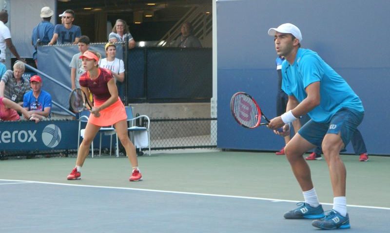Simona Halep şi Horia Tecău, calificaţi în sferturile probei de dublu mixt de la US Open Simona Halep şi Horia Tecău, calificaţi în sferturile probei de dublu mixt de la US Open