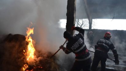 Incendiu intenționat la un depozit de furaje din Ceuașu de Câmpie
