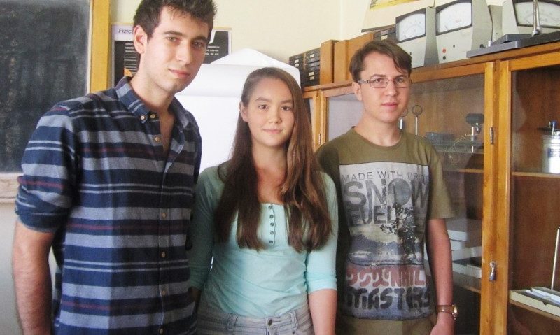 Olimpicii români la chimie, primii din Europa Olimpicii români la chimie, primii din Europa