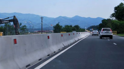 CNADNR a scos din nou la licitaţie contractul pentru achiziţia separatoarelor de sens din beton