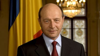 Fostul preşedinte Traian Băsescu a declarat, azi, la ieşirea de la Parchetul General, că nu a făcut decât să se apere