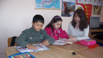 Numărul copiilor care merg la şcoală, în scădere