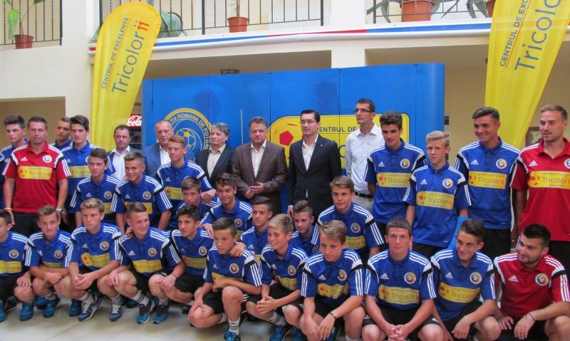 Primul Centru de Excelenţă în fotbal din România şi-a deschis porţile la Tg.Mureş Primul Centru de Excelenţă în fotbal din România şi-a deschis porţile la Tg.Mureş