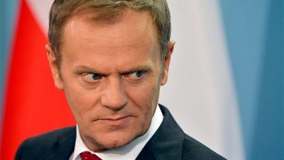 Un summit de urgenţă al Uniunii Europene ar putea avea loc chiar luna aceasta, dacă statele membre nu cad de acord asupra unor măsuri urgente pentru a face faţă exodului refugiaţilor, a anunţat preşedintele Consiliului European, Donald Tusk