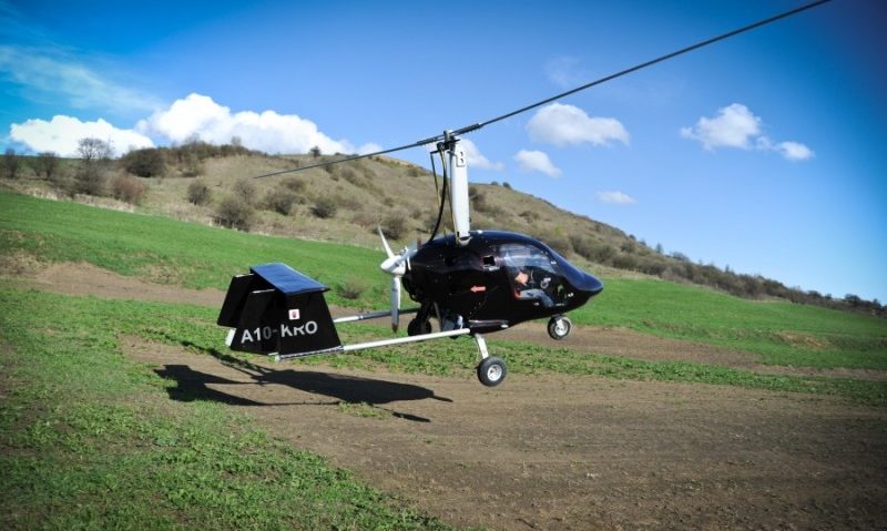 Anchetă în Harghita privind cauzele accidentului în care un elicopter s-a prăbuşit, ieri, în apropiere de Odorheiu Secuiesc Anchetă în Harghita privind cauzele accidentului în care un elicopter s-a prăbuşit, ieri, în apropiere de Odorheiu Secuiesc