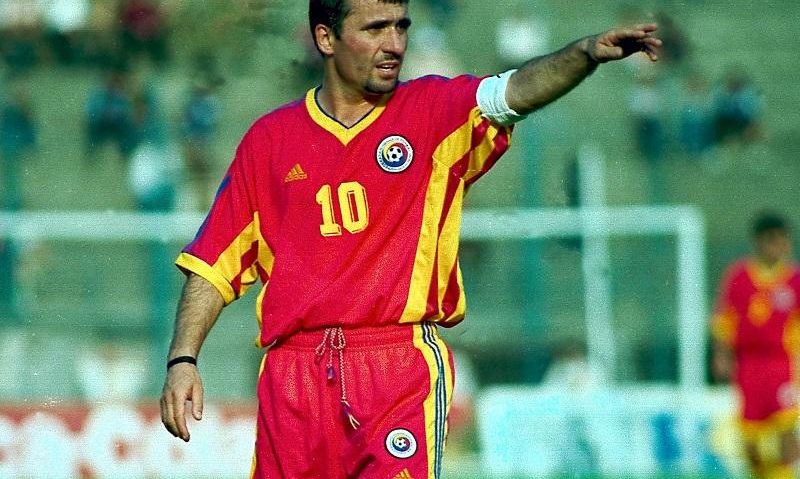 Gheorghe Hagi va primi trofeul Golden Foot Gheorghe Hagi va primi trofeul Golden Foot