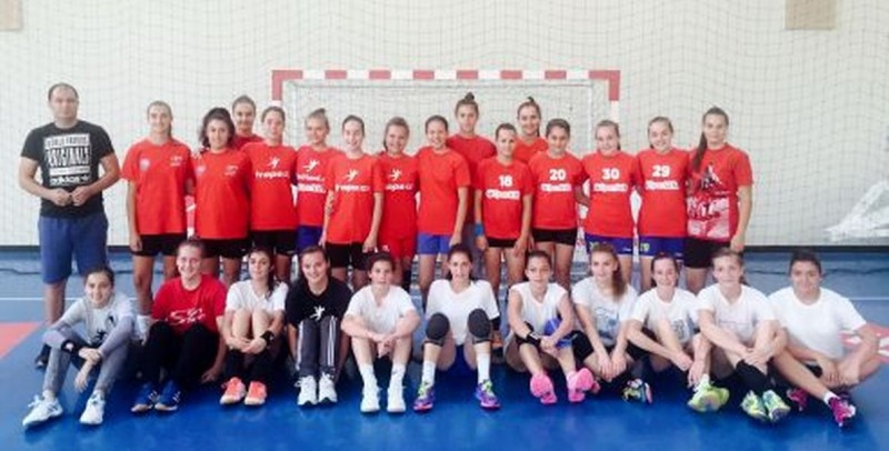 Start lansat pentru junioarele Coronei, în noua ediţie de campionat Start lansat pentru junioarele Coronei, în noua ediţie de campionat