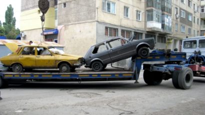 Poliția Locală Tîrgu-Mureș ridică încă o tură de mașini abandonate