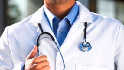 Medic din Braşov, trimis în judecată pentru luare de mită