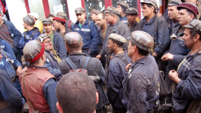 Majorarea salariilor, bonuri de masă și asigurarea transportului la mină, pentru minerii de la Băiţa