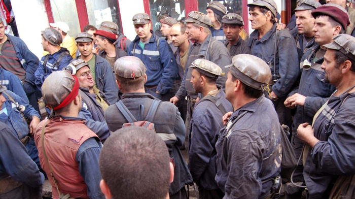 Majorarea salariilor, bonuri de masă și asigurarea transportului la mină, pentru minerii de la Băiţa Majorarea salariilor, bonuri de masă și asigurarea transportului la mină, pentru minerii de la Băiţa