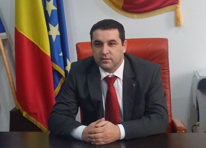 Liderii organizaţiilor judeţene ale UDMR, PCM şi PPMT cer demisia prefectului de Covasna Liderii organizaţiilor judeţene ale UDMR, PCM şi PPMT cer demisia prefectului de Covasna