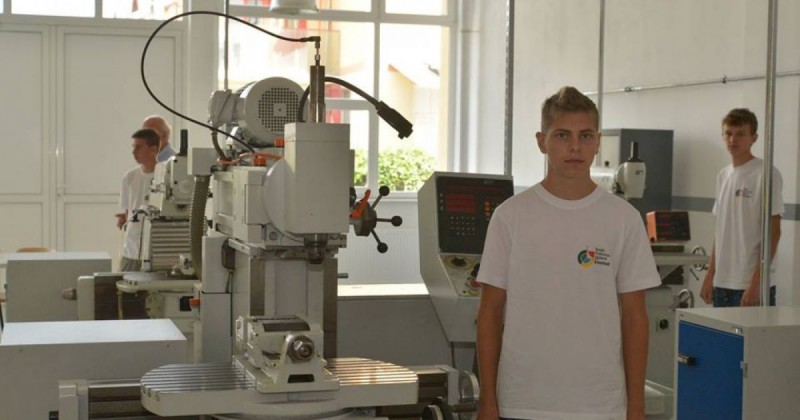 Atelier de 2,5 milioane de lei, inaugurat la Şcoala Profesională în sistem dual Kronstadt din Brașov Atelier de 2,5 milioane de lei, inaugurat la Şcoala Profesională în sistem dual Kronstadt din Brașov
