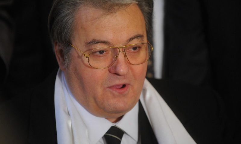 Corpul neînsufleţit al lui Corneliu Vadim Tudor va fi depus la Biserica Sfântul Gheorghe Nou Corpul neînsufleţit al lui Corneliu Vadim Tudor va fi depus la Biserica Sfântul Gheorghe Nou