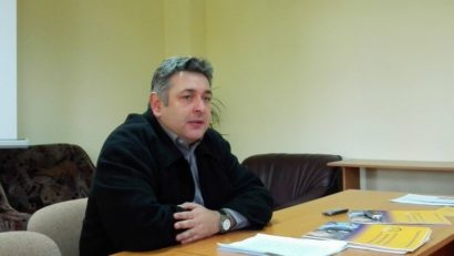 Școlile monitorizează copiii cu părinți plecați la muncă în străinătate