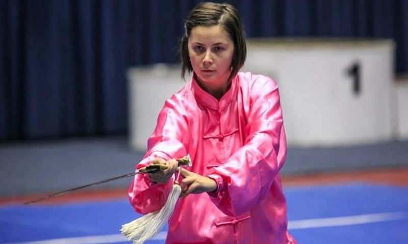 Mureşeanca Apostolache Kiss Andrea, multiplă campioană balcanică şi naţională la wushu