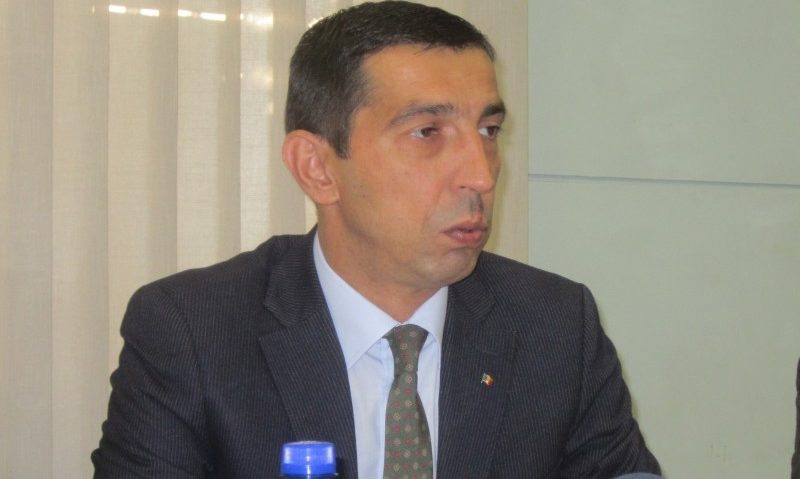 Război între palate pe problema salubrizării Tîrgu-Mureșului Război între palate pe problema salubrizării Tîrgu-Mureșului