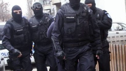 Percheziții DIICOT în 7 județe si București la persoane suspectate de evaziune fiscală cu mașini de lux