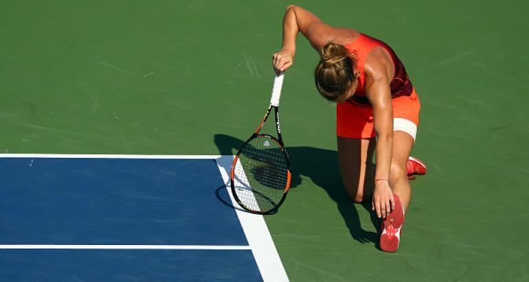 Simona Halep , abandon în primul tur la Beijijng Simona Halep , abandon în primul tur la Beijijng