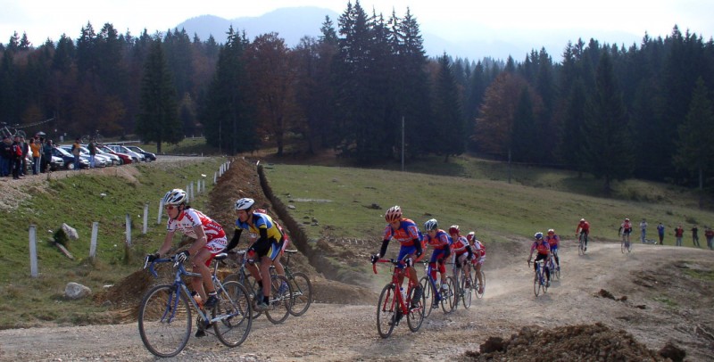 Poiana Braşov reintră în circuitul competiţiilor de ciclocros Poiana Braşov reintră în circuitul competiţiilor de ciclocros