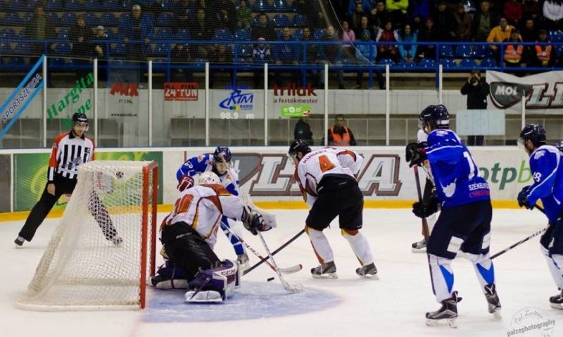 SC Miercurea Ciuc şi Progym Gheorgheni, victorii la scor în Campionatul Naţional de hochei SC Miercurea Ciuc şi Progym Gheorgheni, victorii la scor în Campionatul Naţional de hochei