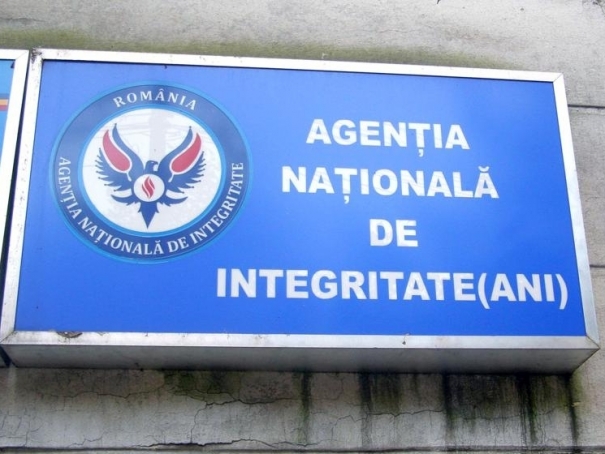Conflict de interese în cazul a 32 de actuali sau foşti parlamentari Conflict de interese în cazul a 32 de actuali sau foşti parlamentari