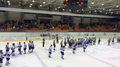 Hocheiştii de la Corona ocupă locul IV în clasamentul campionatului naţional; ,,lupii” se confruntă într-o ,,dublă” cu Dunărea Galaţi