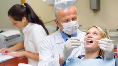100 de dentiști mureșeni oferă consultații gratuite