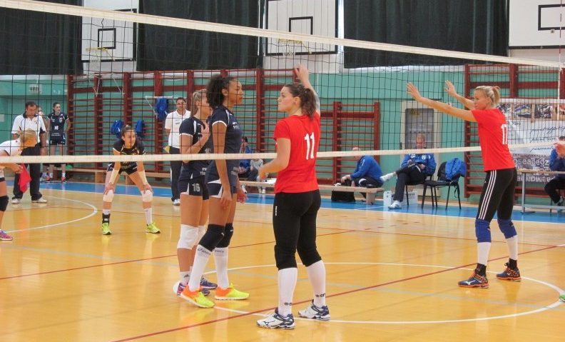Volei Alba Blaj a câștigat Cupa Ardealul de la Tg.Mureș Volei Alba Blaj a câștigat Cupa Ardealul de la Tg.Mureș