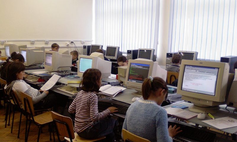 Programa şcolară va fi reformată Programa şcolară va fi reformată
