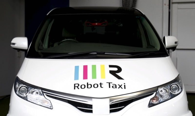 În Japonia vor fi testate taxiuri cu roboţi în loc de şoferi În Japonia vor fi testate taxiuri cu roboţi în loc de şoferi