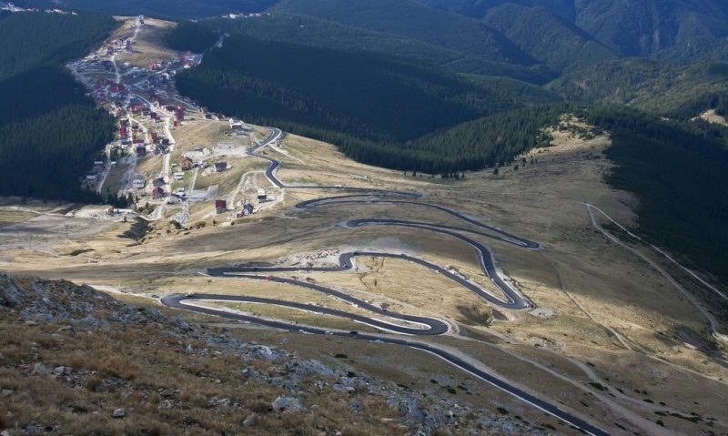 Traficul pe DN 67C Transalpina a fost reluat aseară pe un fir Traficul pe DN 67C Transalpina a fost reluat aseară pe un fir