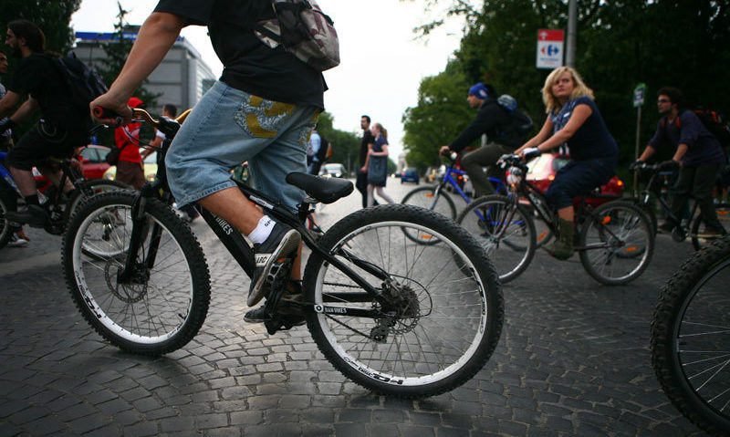 Peste 10% din accidentele din judeţul Mureş, cauzate de biciclişti Peste 10% din accidentele din judeţul Mureş, cauzate de biciclişti