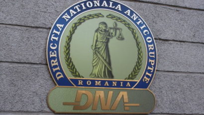 Denunţ penal împotriva lui Grindeanu şi Iordache, depus la DNA