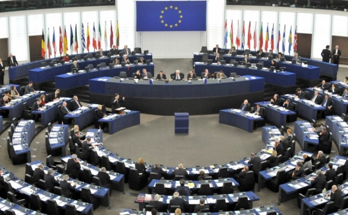 Comisia Europeană va propune până la sfârşitul anului o revizuire a regulilor Schengen