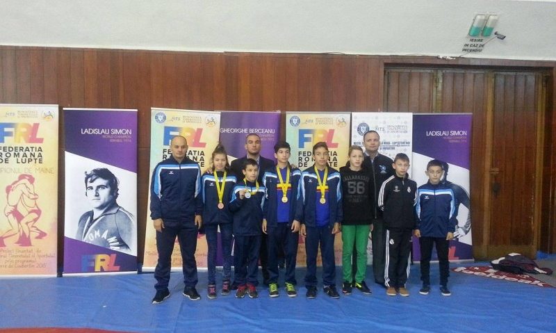 Aur, argint şi bronz la Naţionale pentru luptătorii de la CSS Tg. Mureş Aur, argint şi bronz la Naţionale pentru luptătorii de la CSS Tg. Mureş