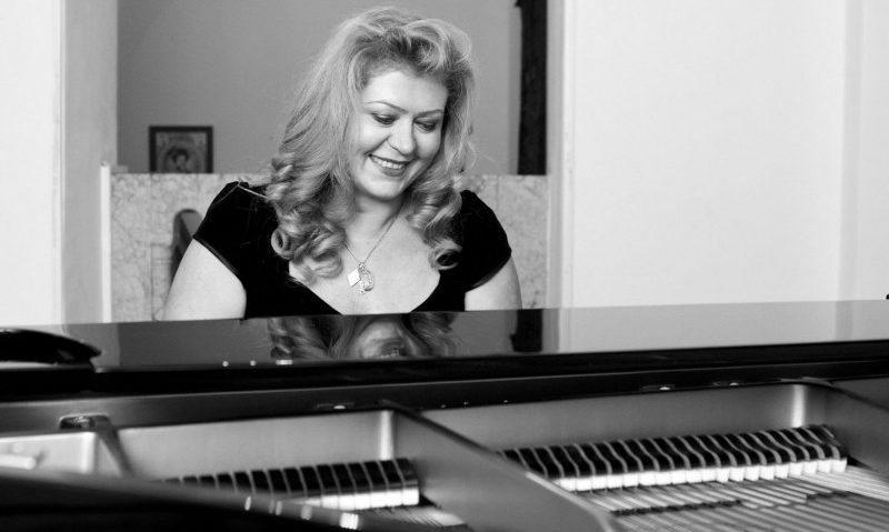 Pianul cu poeme, la Sfântu-Gheorghe şi Miercurea–Ciuc Pianul cu poeme, la Sfântu-Gheorghe şi Miercurea–Ciuc