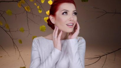 Elena Gheorghe lansează piesa şi videoclipul „Acasă la noi”