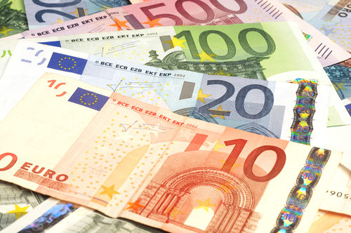 Zeci de mii de euro pe lună, pentru un pacient internat în străinătate Zeci de mii de euro pe lună, pentru un pacient internat în străinătate