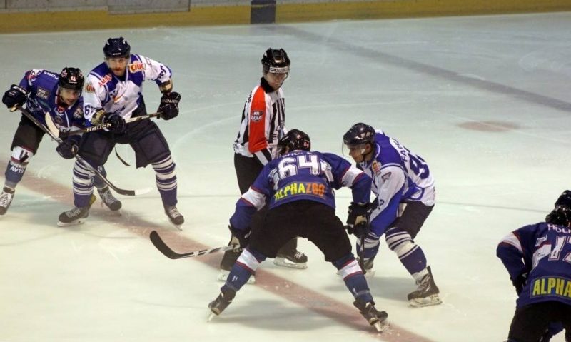 HSC Miercurea Ciuc continuă seria victoriilor în Campionatul Naţional de hochei HSC Miercurea Ciuc continuă seria victoriilor în Campionatul Naţional de hochei