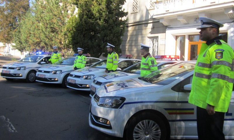 Polițiștii mureșeni au primit 7 autoturisme noi Polițiștii mureșeni au primit 7 autoturisme noi