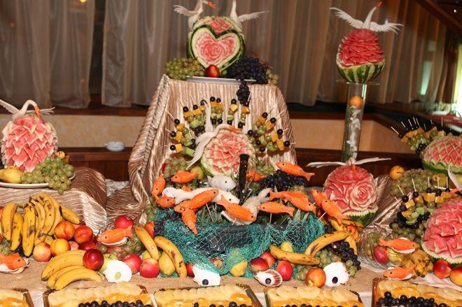 Arta sculpturii în fructe și legume promovată în Covasna