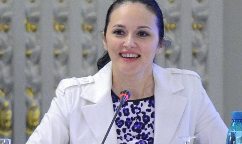 Alina Bica cere audierea lui Traian Băsescu în instanţă Alina Bica cere audierea lui Traian Băsescu în instanţă