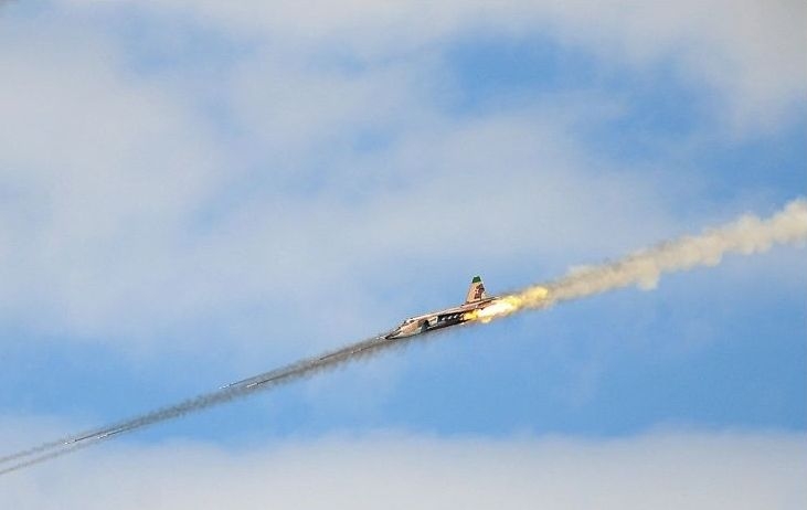 Peste 1.300 de persoane au fost ucise în atacurile aeriene ruse