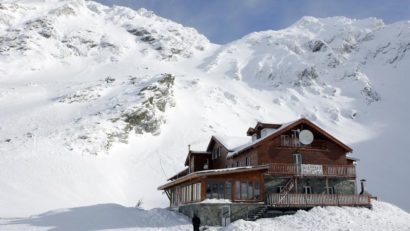 Zăpadă de peste 70 de centimetri în Făgăraş