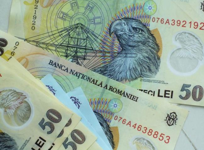 Camera Deputaţilor a aprobat proiectul de lege care prevede creşterea salariilor pentru bugetari şi personalul medical Camera Deputaţilor a aprobat proiectul de lege care prevede creşterea salariilor pentru bugetari şi personalul medical