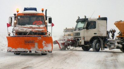 Infotrafic: Se circulă în condiţii de iarnă în 12 judeţe şi în Capitală